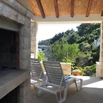 House Contessa * Zrnovo
