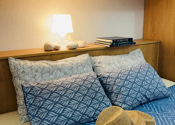 House Contessa Holiday home Zrnovo